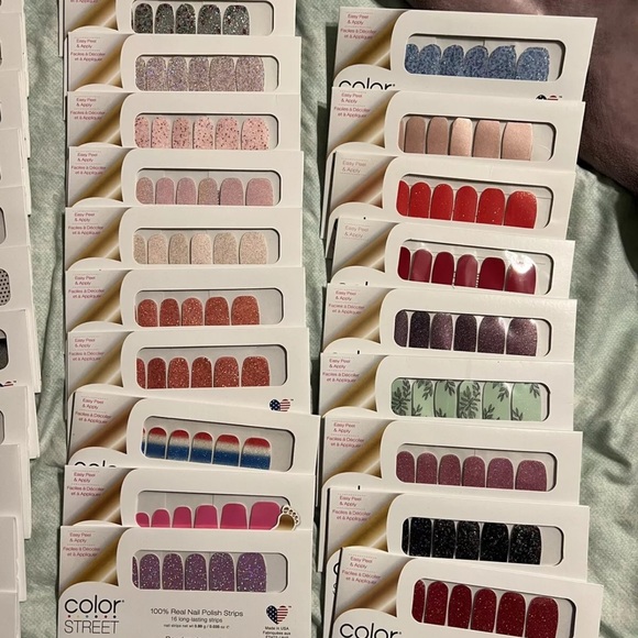 Color Street Nails - Picture 3 of 7